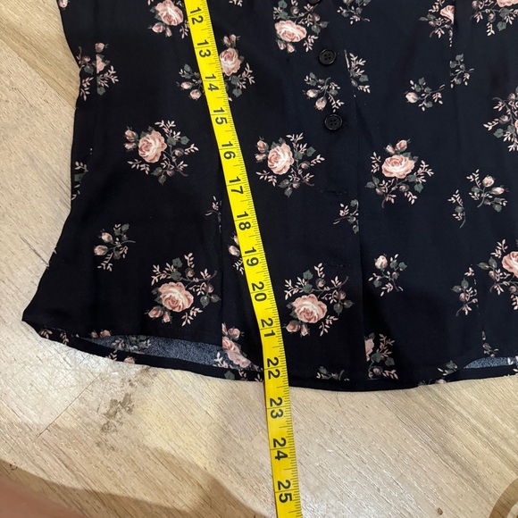 Reformation button up  floral blouse  NWT - Picture 4 of 7
